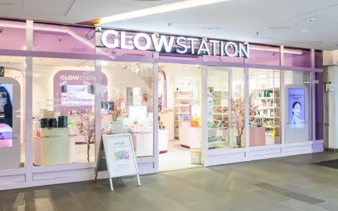 GlowStation