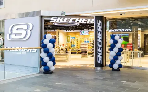 Skechers
