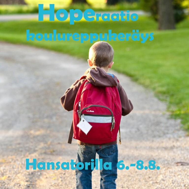 Lapsi kävelee polulla puistossa punaisella repulla; teksti: koulureppukeräys, Hansatorilla 6.–8.8.